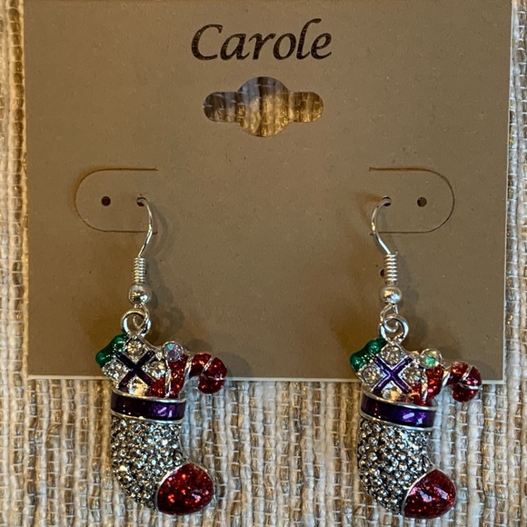NWT Carole Rhinestone & Glittery Red Christmas Stockings Hook Dangle Earrings - Picture 8 of 8